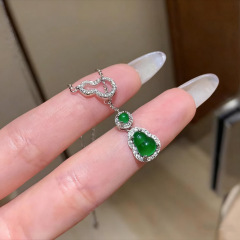 银贝热销小红书同款S925纯银绿玉髓吊坠葫芦项链女满绿贵气锁骨链