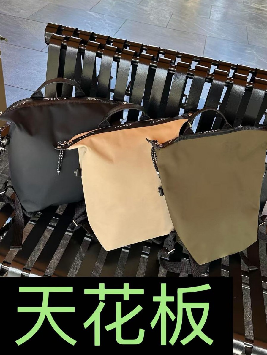 Quality nylon waterproof universal backpack for men and women
