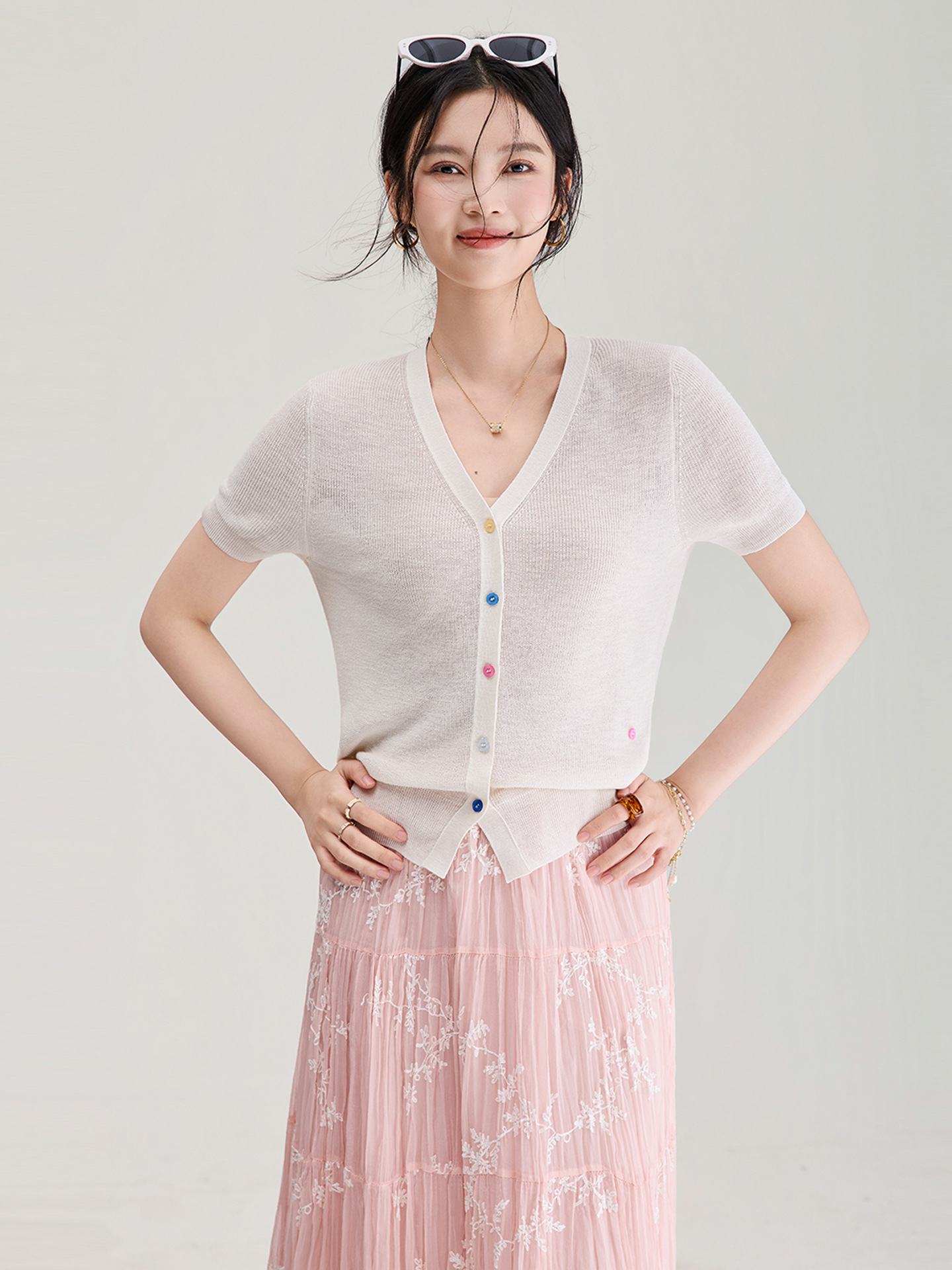 Áo cardigan nữ cổ V dệt kim sợi lanh siêu mịn, cúc màu, thoáng mát mùa hè — xanh lam