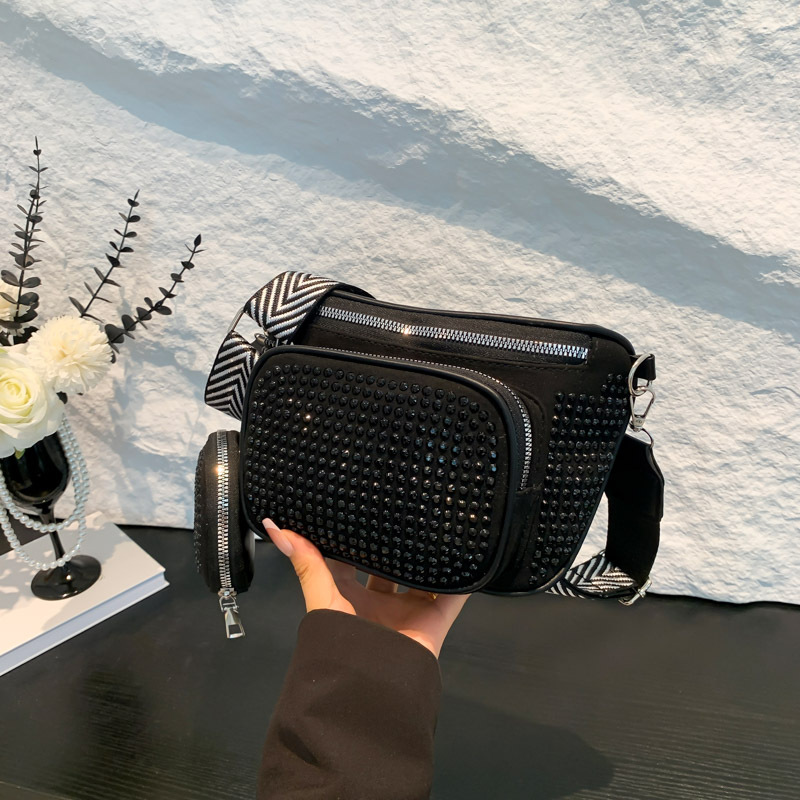 ラインストーン付き二層財布 小銭入れ 2024年夏新作 個性的でおしゃれなショルダーバッグ クロスボディバッグ カジュアルバッグ 韓国風 多用途