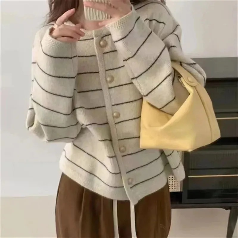 韩版宽松圆领条纹针织开衫女秋冬新款时尚甜美百搭显瘦毛衣女外套|undefined
