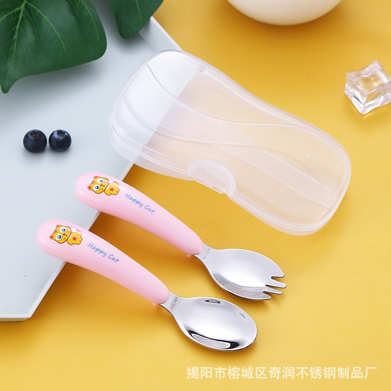 핑크 스푼과 포크 세트