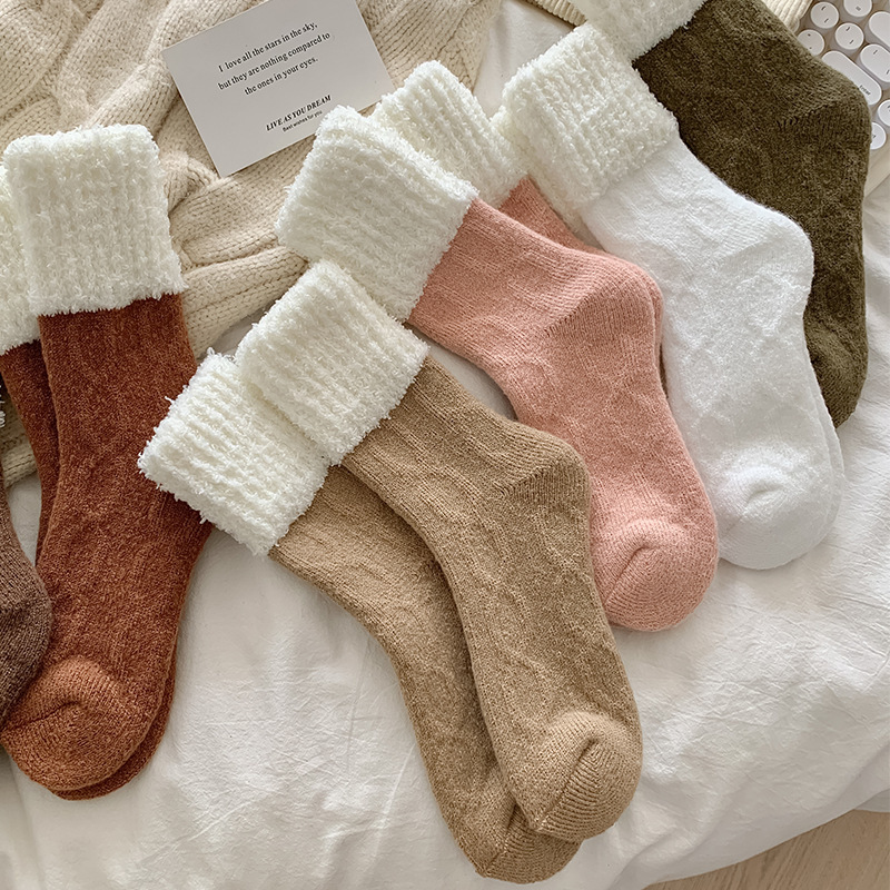 Thick socks women's winter heating fleece-lined thick wool mid-calf socks super thick Terry socks sleep floor socks autumn and winter