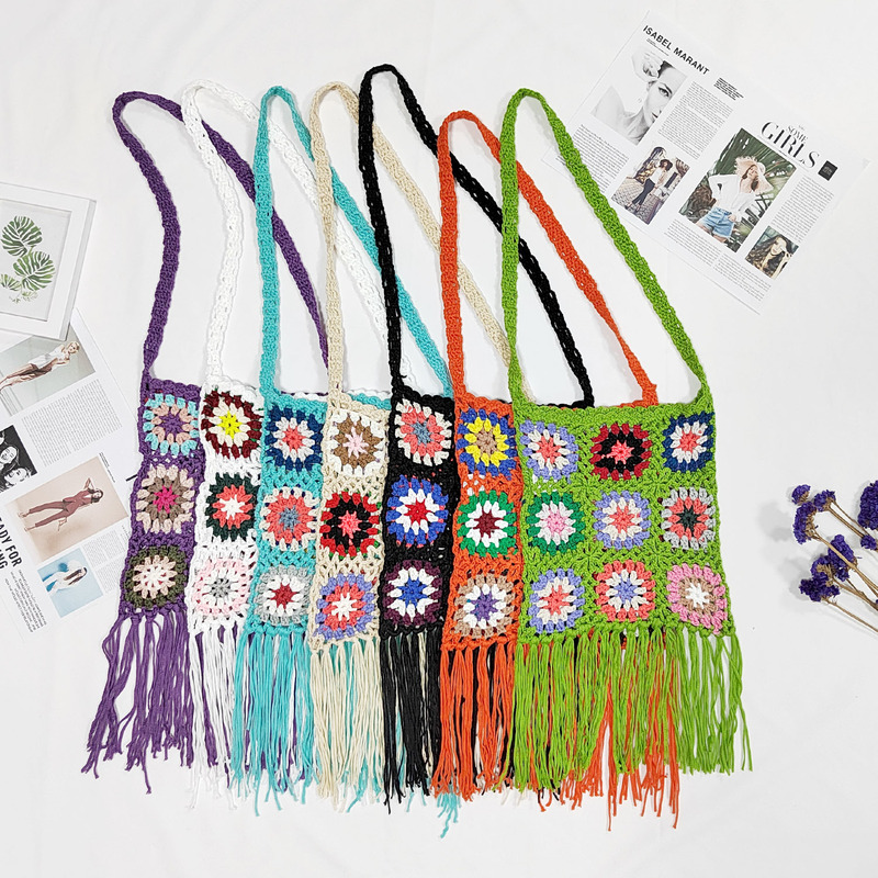 Women's shoulder crossbody bag random mixed color tassel bag vintage grandmother Plaid hand crocheted woven bag ethnic style bag