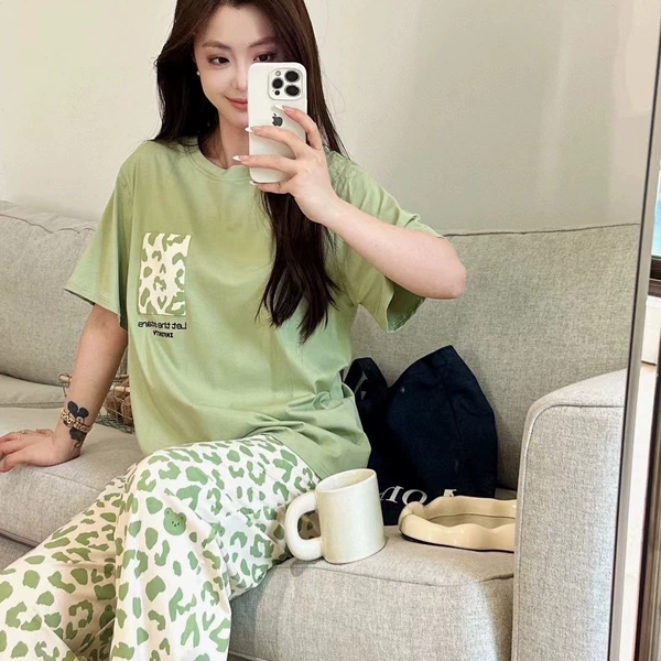 2823 green leopard pattern