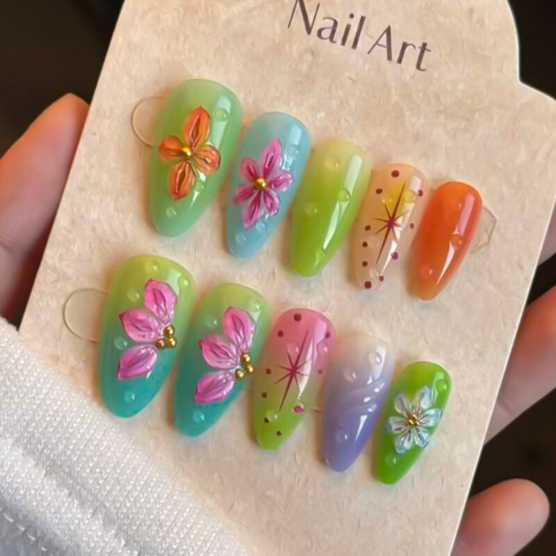 24 Pieces of 3D Three-Dimensional Carved Nail Art with Autumn and Winter Vibes, Artistic Oil Painting Style Wearable Nails, Sweet and Cool Niche Water Drop Fake Nails