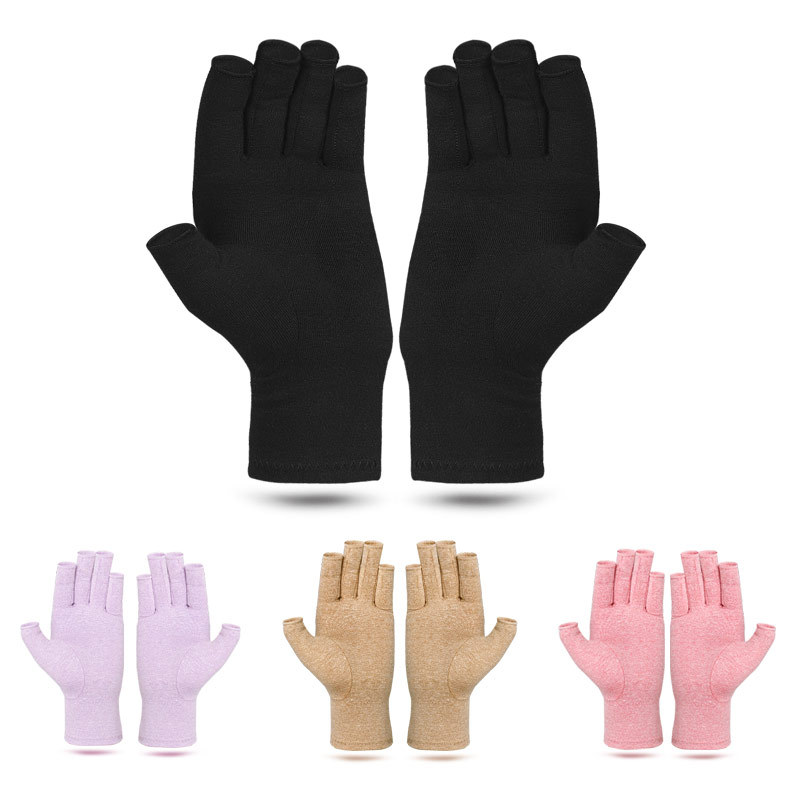 Travel baseball gloves for adults