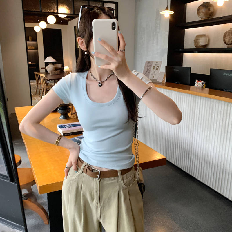 ヨーロッパスタイルの女性用右肩スリム半袖Tシャツ2025年夏新作ニッチファッションスタイルスリムトップボトリングシャツ|undefined