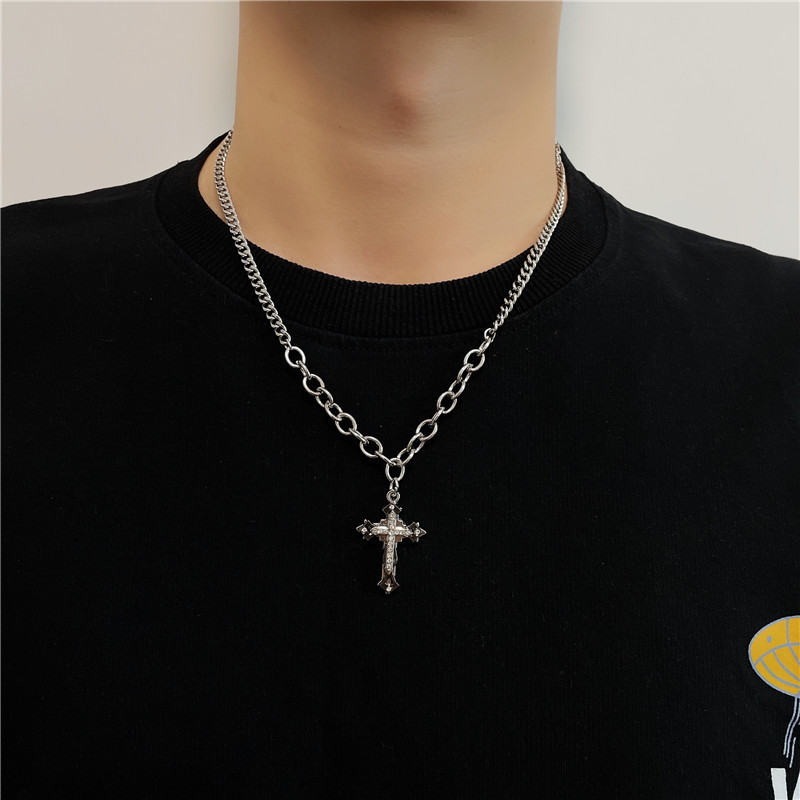 Hip-Hop Cross Alloy Iron Copper Plating Unisex Pendant Necklace display picture 4