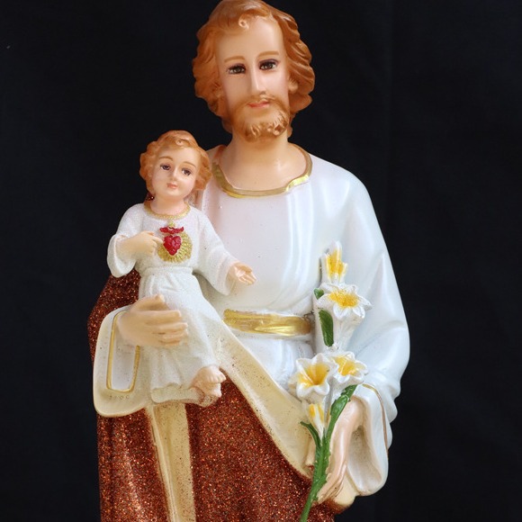 50cm transfronterizo Joseph abraza a un niño mirando la estatuilla de la iglesia de la casa decoración de la estatuilla de la sala de estar