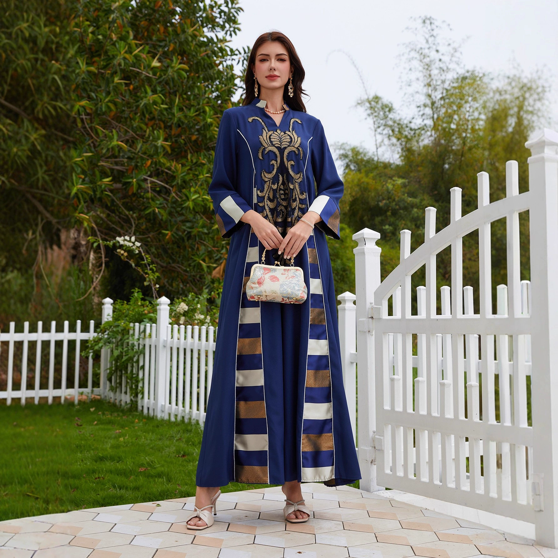 ZD107 Европейская и американская трансграничная экспортная одежда для Ближнего Востока, платье-абая с вышивкой пайетками и полосками, мусульманское платье