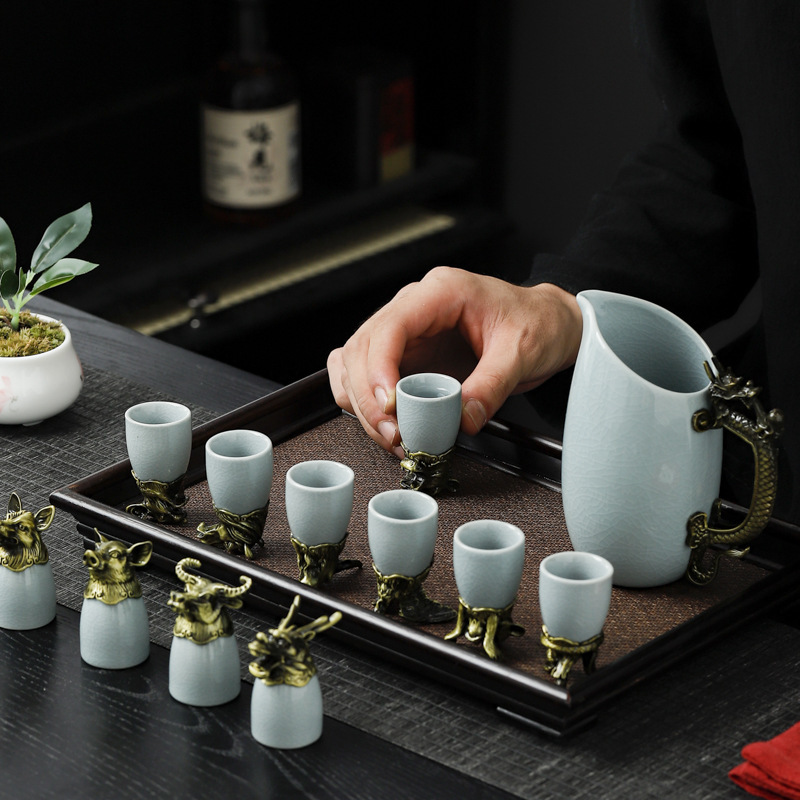 哥窯十二支陶器酒器セット、中国風小酒杯、十二支酒器|undefined