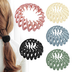 Hot-selling European and American hair accessories: all-match matte bird's nest-style hair holder, ponytail holder, bun maker—lazy person’s must-have hair styling tool, hair claw.