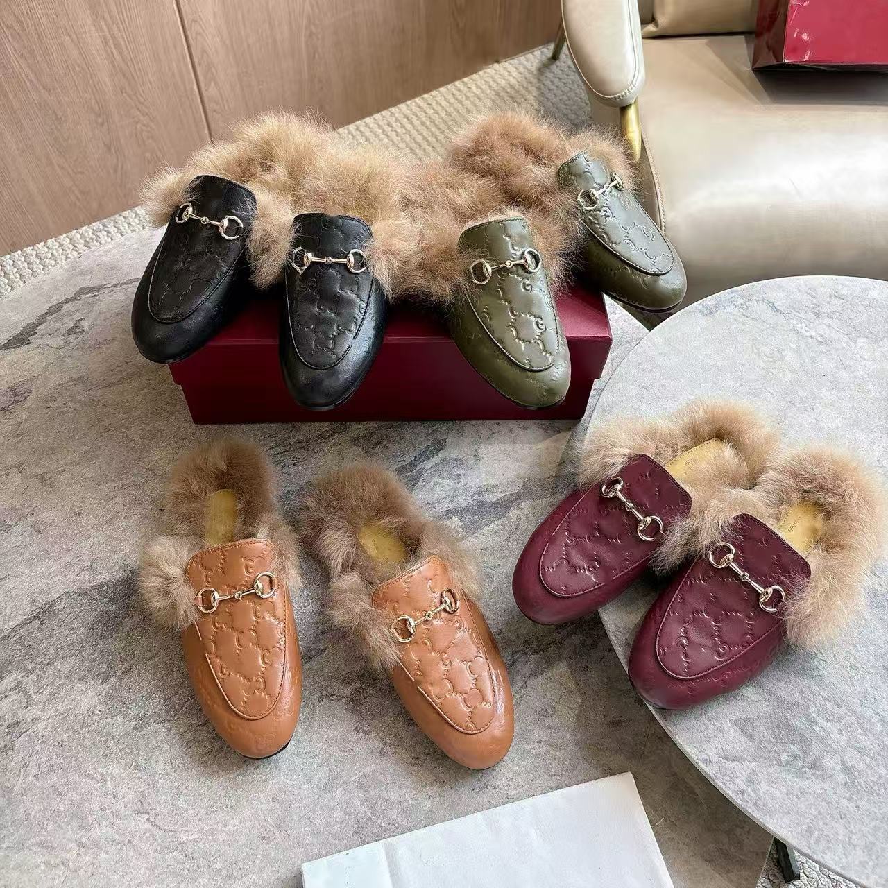 小香 25年秋冬双C图案马衔扣穆勒鞋 毛毛半拖鞋