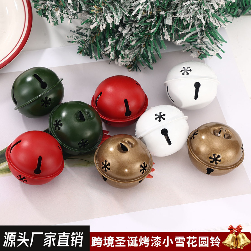 Snowflake Paint 5cm Christmas Bell Cut Out Snowflake Punched Light String Pendant Colorfulful Bell DIY Pendant Wholesale