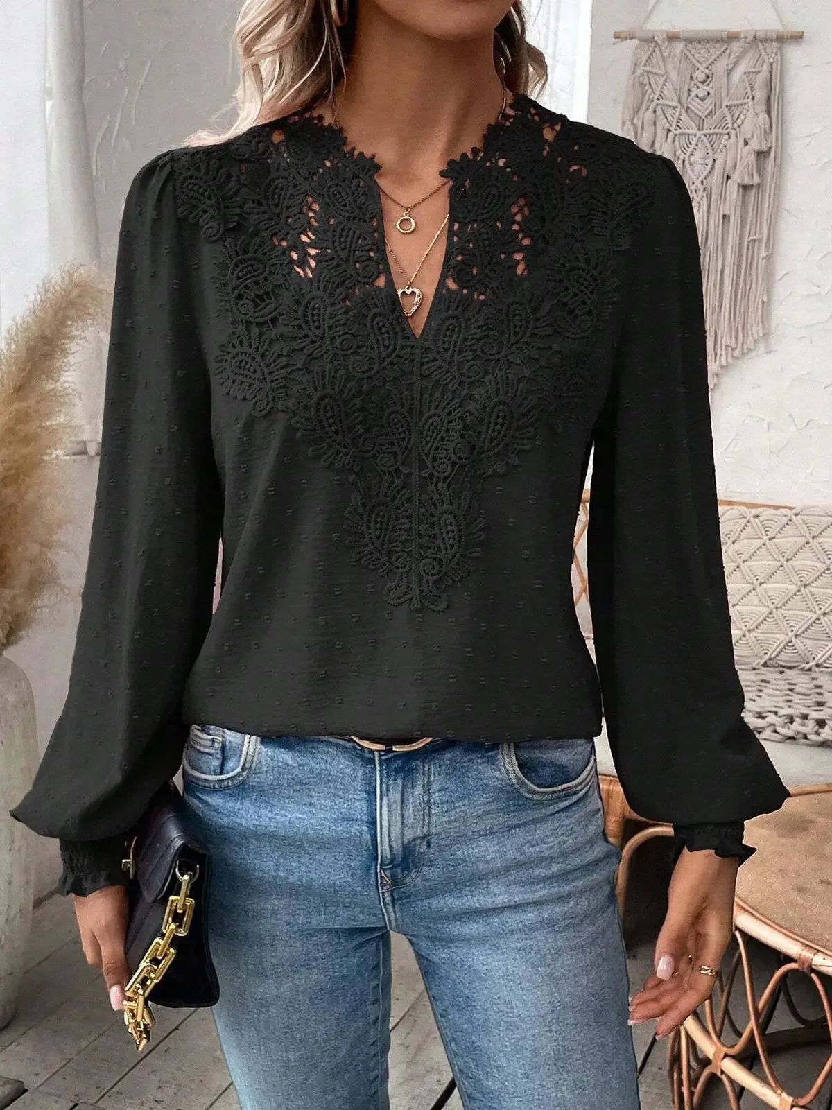 Women's New V-neck Lace Patchwork Long Sleeved Casual Shirt Women's Top_voghion.com