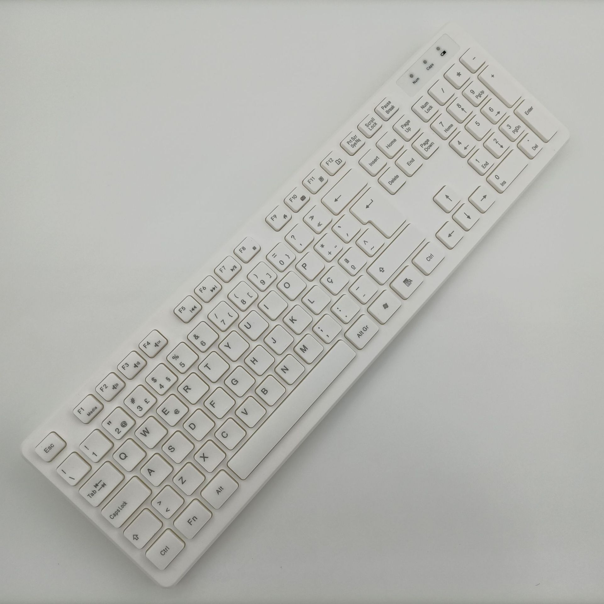 Португальская белая клавиатура