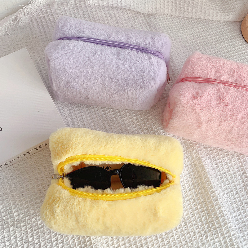 Don't Buy Regret Series ~ Ins Macaron Plush Pencil Bag Hand Bag Portable Sweet Soft Glutinous Cosmetic Bag Pencil Case display picture 6