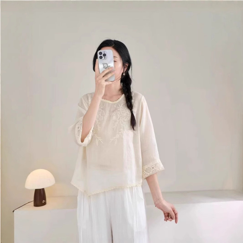 2025 Summer New Ramie Embroidered Lace Half Sleeve Shirt Vintage Artistic Loose Irregular Pullover Shirt