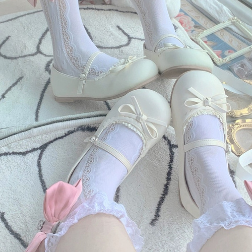 Gentle and versatile small leather shoes with a chunky heel for women,  spring and autumn new collection, shallow mouth round head French Mary Jane shoes