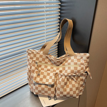 �羳�������������ذ���Ů�¿�ٴ�Ůʿ�μ����e�r�Ћ��������