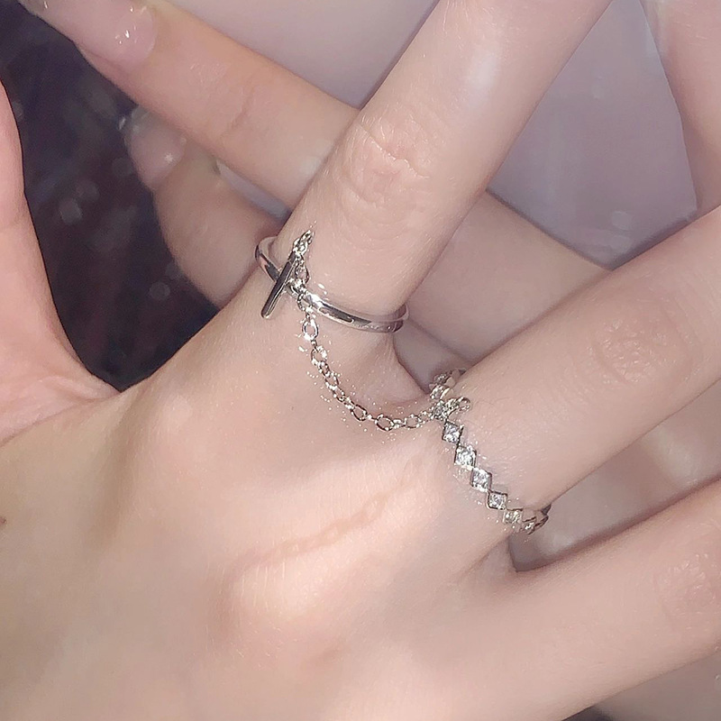一件代发新款小众设计感链条戒指女网红镶钻锆石高级食指开口指环