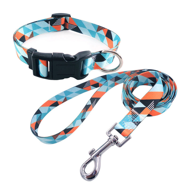 Fuente fabricante de perros de mascotas collar de cuerda de tracción conjunto de perros de tamaño pequeño y medio collar de mascotas perros de gato collar de cuerda de tracción