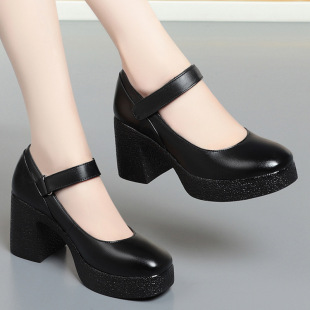 �߸�����ģ������ЬŮ��Ƥ�ָ�ƤЬ����һ�ֿ�����ܛ��ל\�چ�Ь