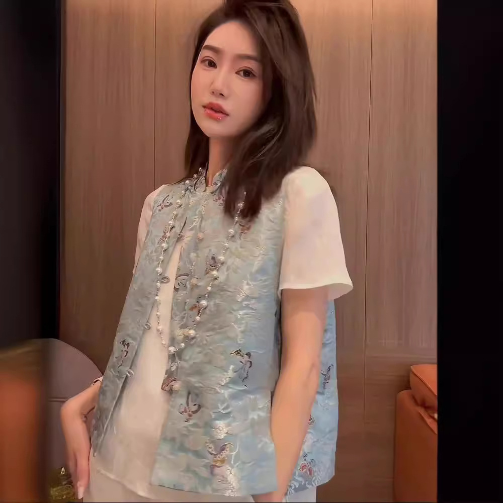 Áo gile nữ kiểu Trung Quốc họa tiết bướm xanh thanh lịch — Gi lê màu xanh lam
