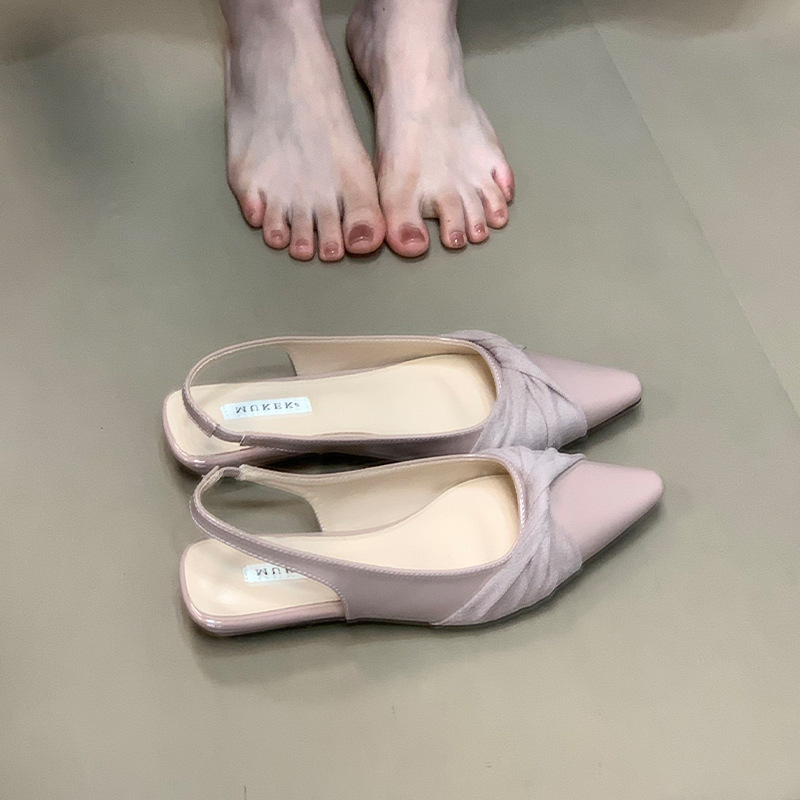 MUKEKe エレガントなソリッドカラーのポインテッドトゥスカート付きトゥキャップサンダル女性用 2025 新しい社交界の気質バックストラップシューズ|undefined