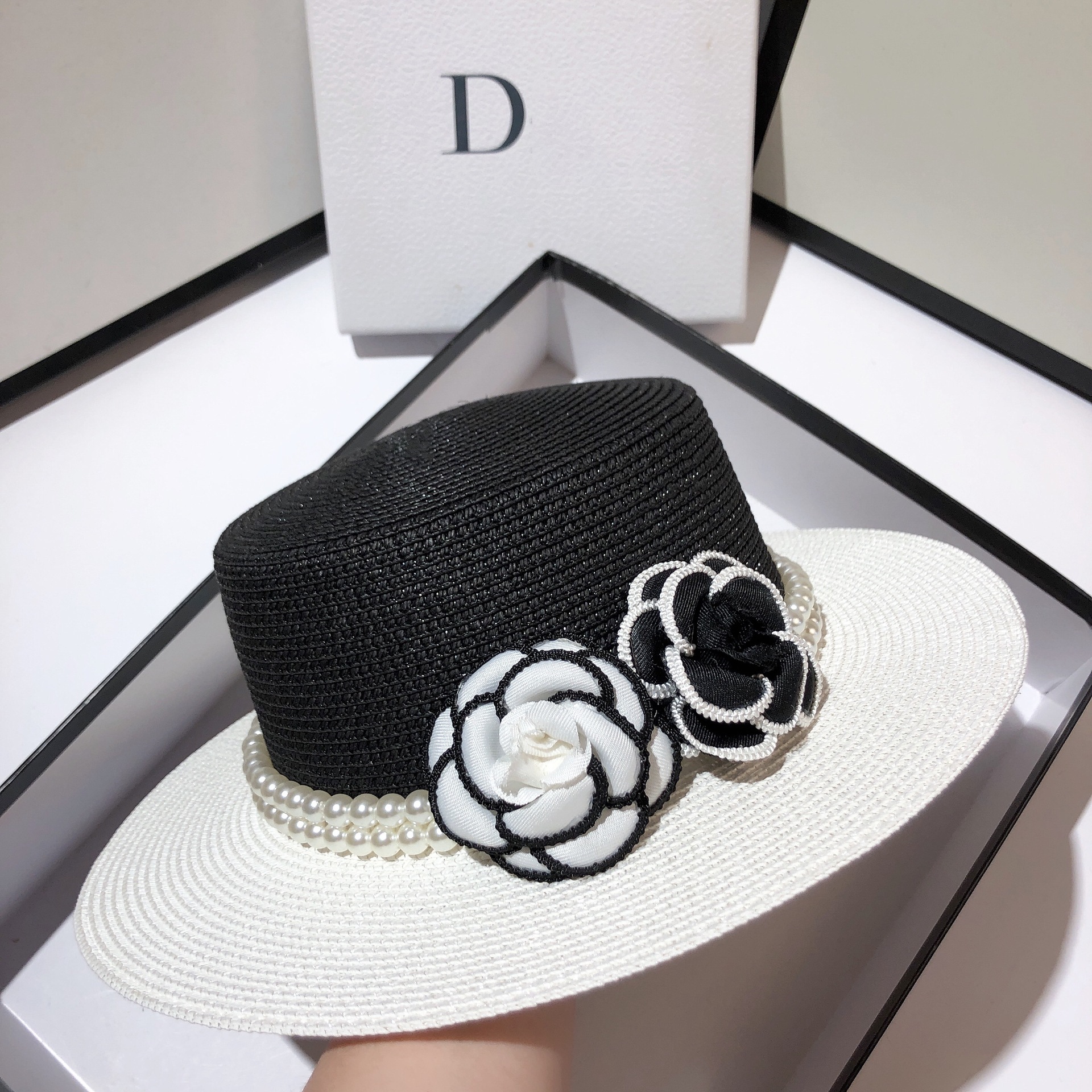 Women's Gender Flowers Design Women's Elegant Pastoral Simple Style Color Block Flowers Big Eaves Straw Hat