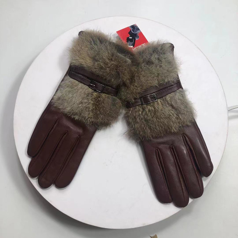 2021�¿�Ůʿ��Ƥ���׶������б�ů��ëʱ�л��ⴥ��Ƥ��������