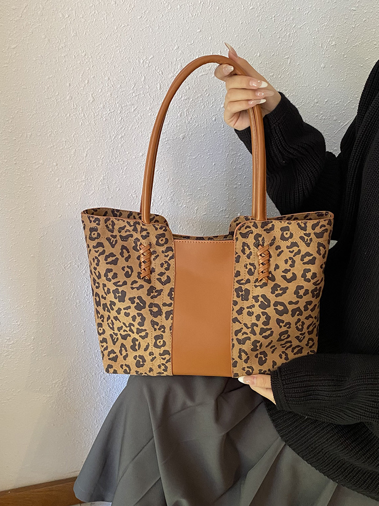 Bolso de Mano para Mujer con Estampado de Leopardo, al Estilo Retro Europeo y Americano de Moda 2024