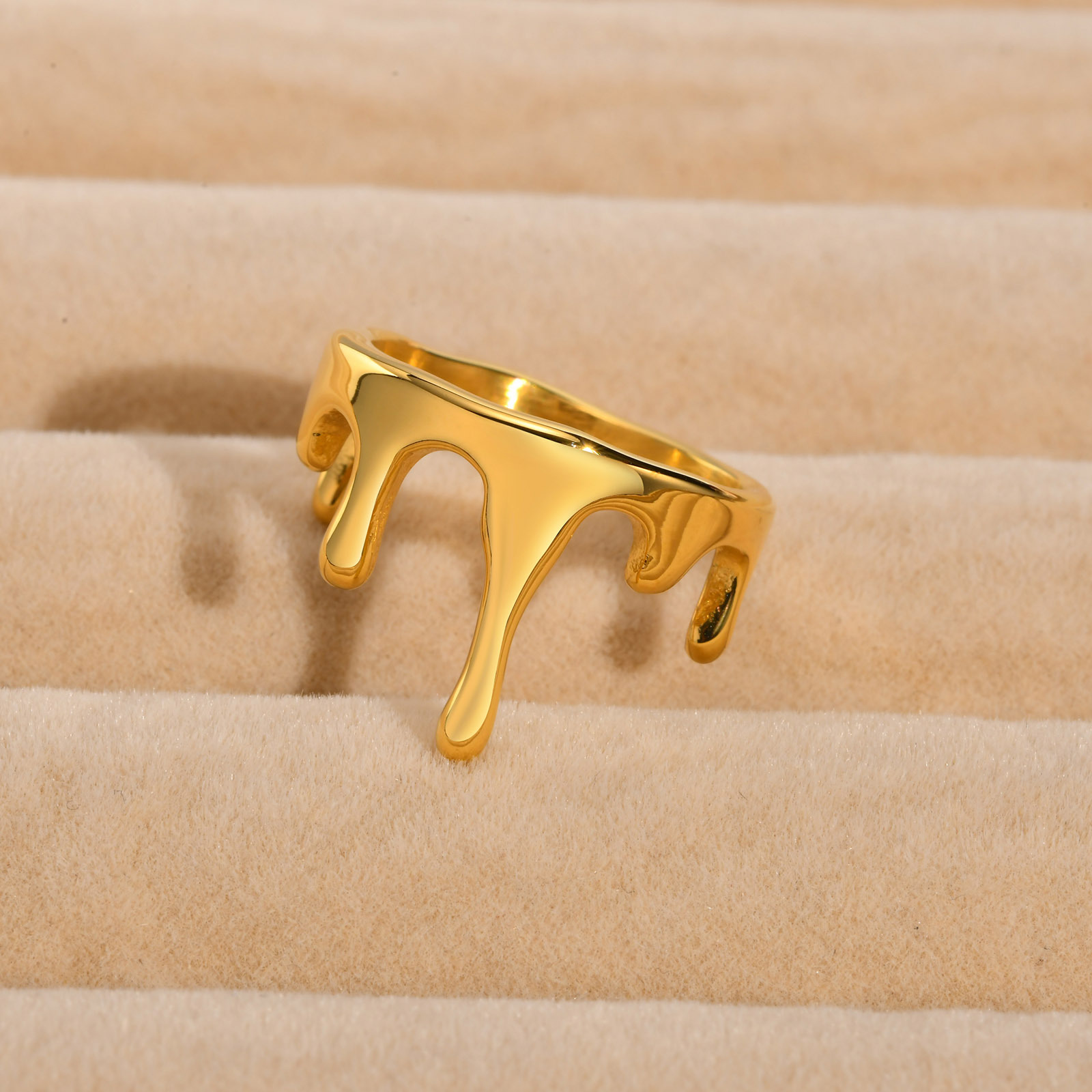 4g Weight Vacuum Plating Gold Plating Process Gold Plated Plating Material Rings Classification 6, 7, 8 Ring Size 1 Piece Quantity Daily Occasion 304 Stainless Steel Material Geometric Pattern Women'S Gender Plating Design Fashion Style Wholesale Jewelry Fashion Geometric 304 Stainless Steel Gold Plated Plating Stainless Steel Rings 11