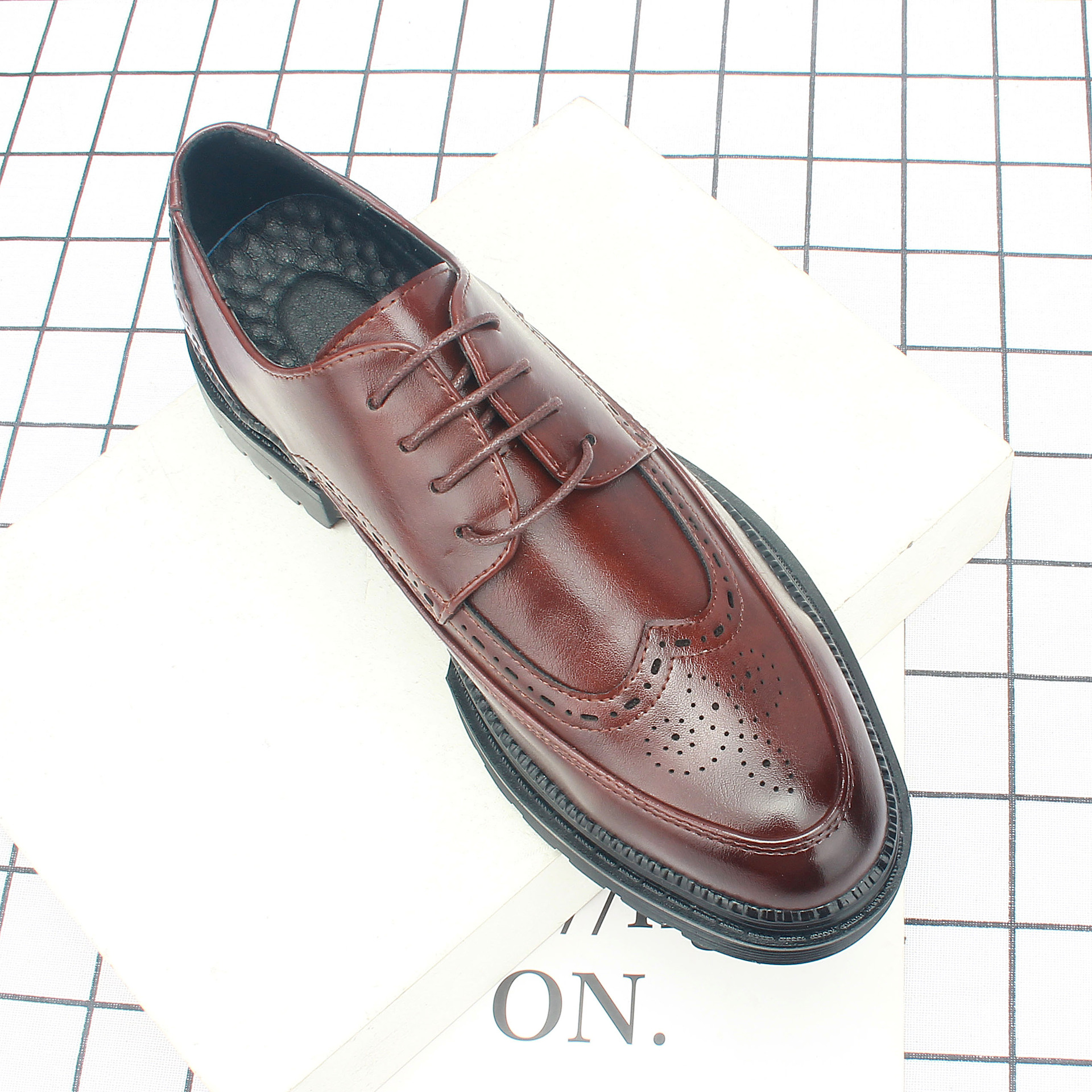 �＾����ƤЬ�к�����ʿ����������װӢ�׺�ɫ���ɽ��Ь377