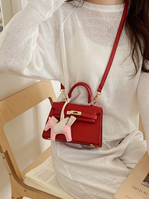 La sensación de alto nivel de lujo ligero bolso de mano Kylie mujeres 2026 ventas transfronterizas calientes nueva moda de viaje de hombro mochila