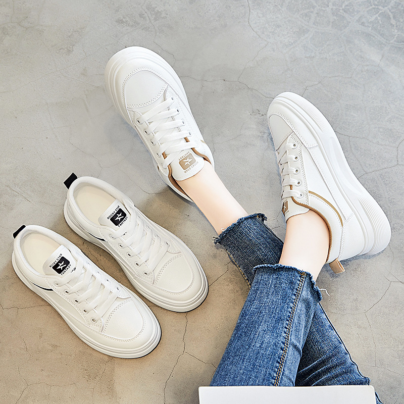 Zapatos blancos para mujeres 2024 primavera nueva venta caliente de aguas abajo zapatos de tablero de estudiantes estilo coreano zapatos de plataforma de altura oculta zapatos de mujer casual
