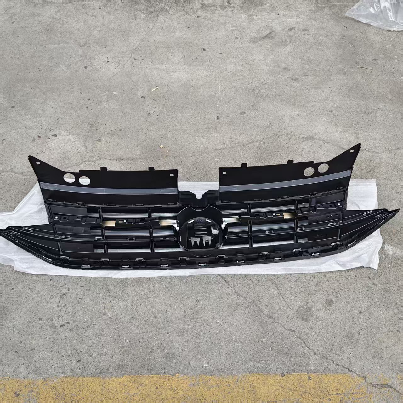 Aplicable a la red central de modificación de automóviles Tiguan de Volkswagen 2022 - 2026 image 4