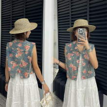 女士牛仔马甲拔色印花水洗复古上衣外套