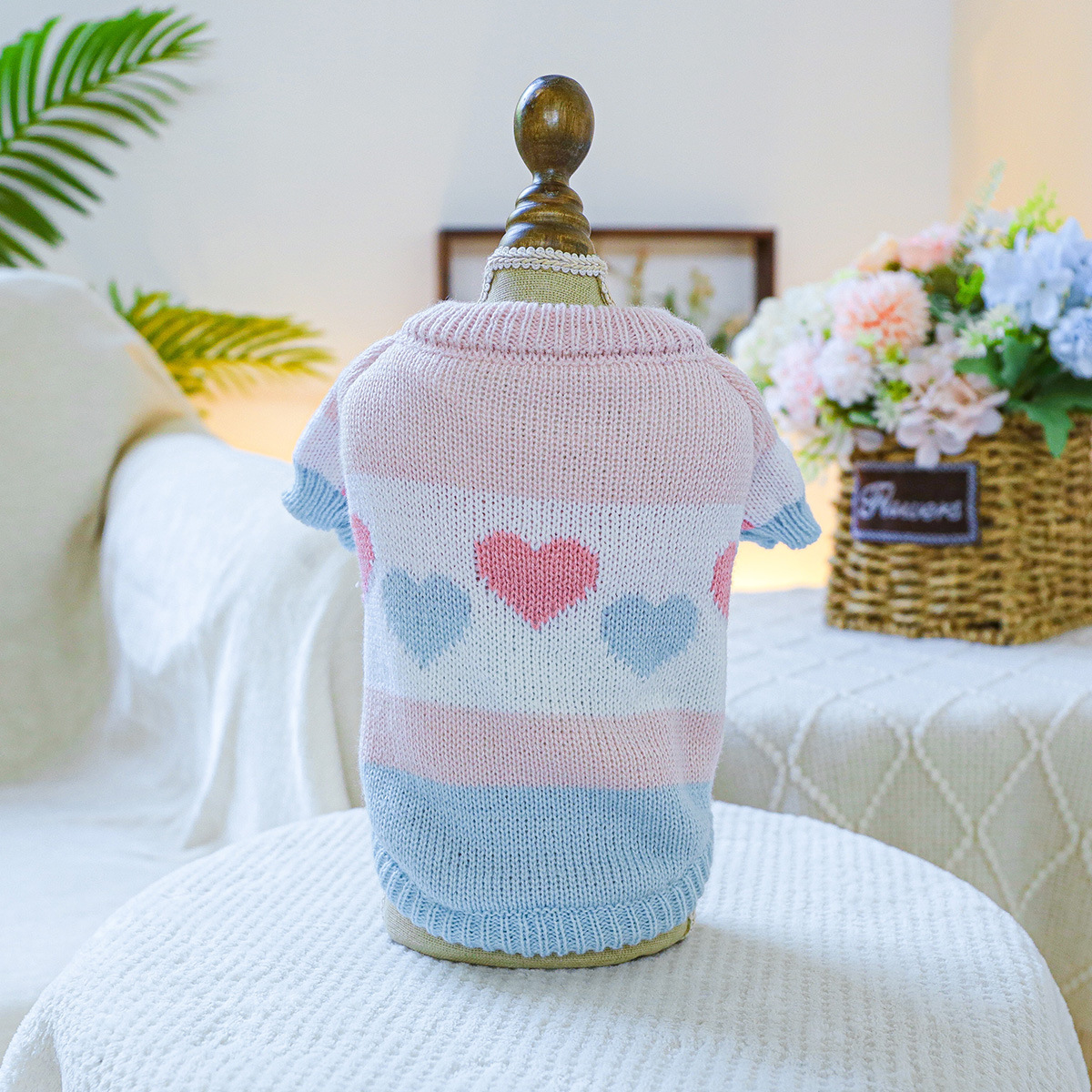 Suministro directo de fábrica otoño e invierno nuevo cálido y cómodo perro suéter ropa para mascotas gato ropa flores y flores suéter