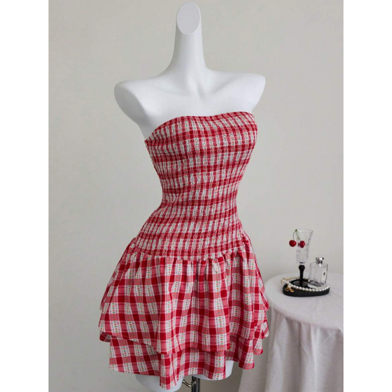 D 85074 comercio exterior Aliexpress moda transfronteriza azul navy pliegue sin correa de hombro bordado agujero sexy