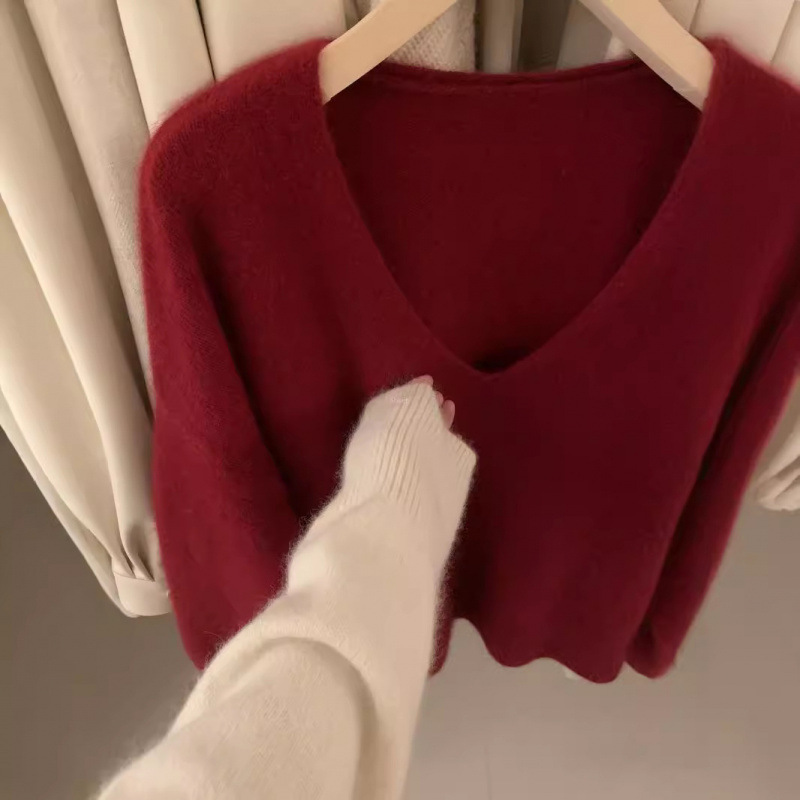 Wanwan Light Luxury 100% Merino Wool Light Luxury and Minimalist V-Neck Lazy Style Wool Sweater