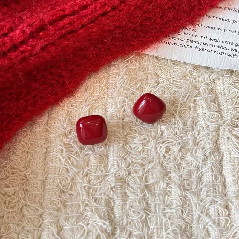 붉은 사각형 진주