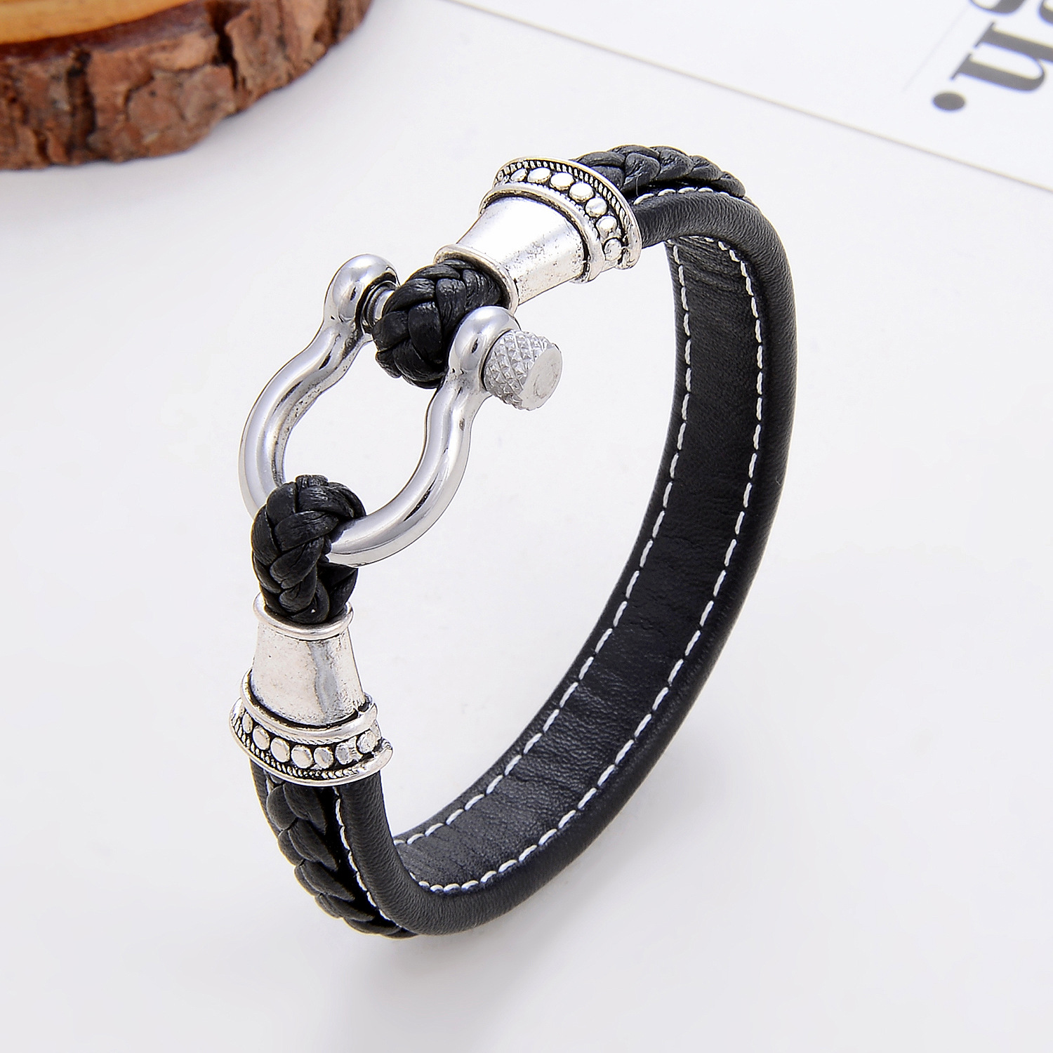 Leather Rope Chain Material 1 Piece Quantity Business Hip-Hop Solid Color 304 Stainless Steel Pu Leather Men's Bangle Men Cord & Leather Bracelets