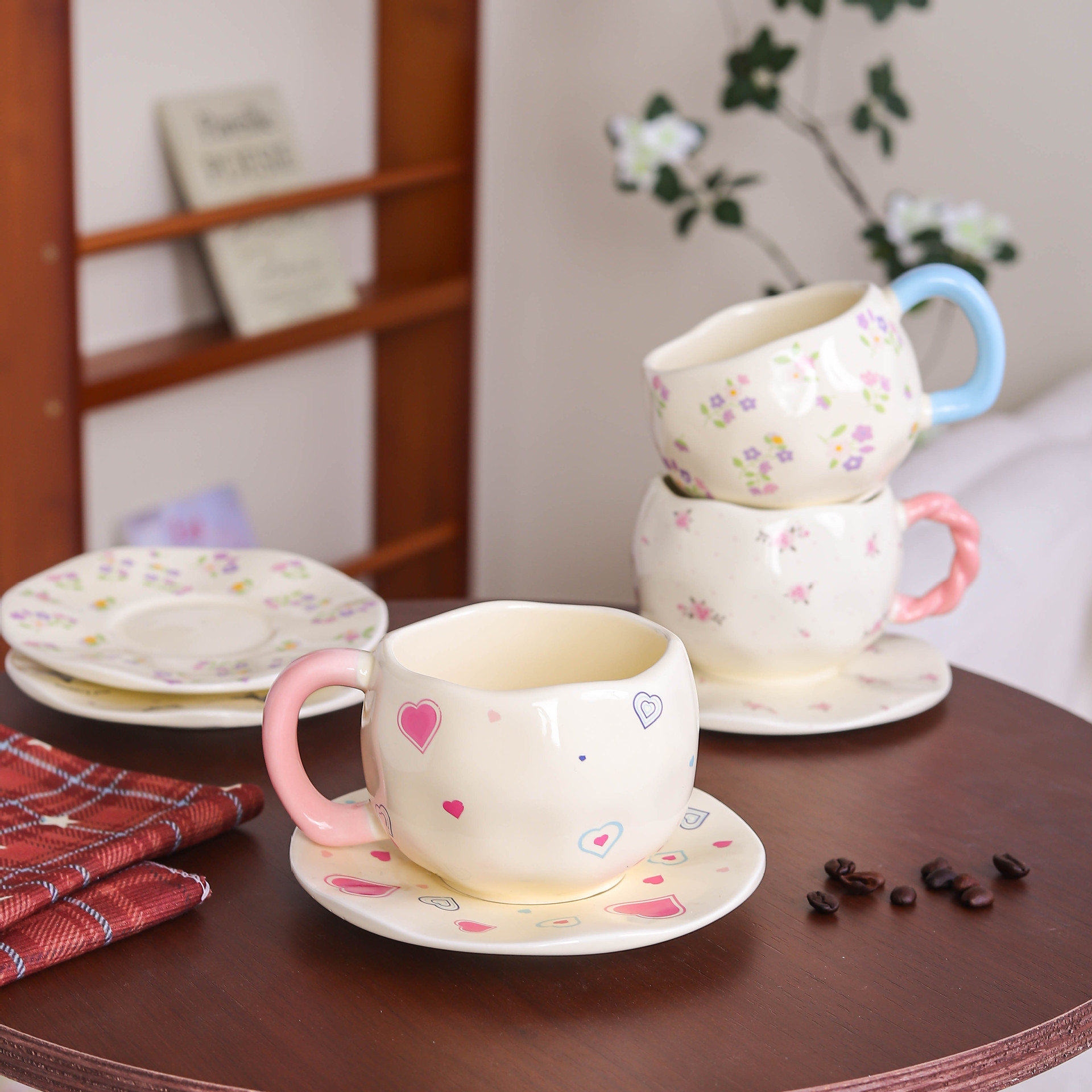 Luxury Ceramic Mug With Aesthetic Design For Afternoon Tea_voghion.com