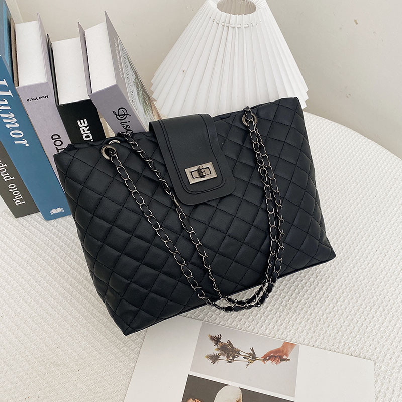 Women's Internet Trendy 2022 New Bag Large Capacity Women's Chain Bag Crossbody Shoulder Bag Portable Tote Large Bag Light Luxury