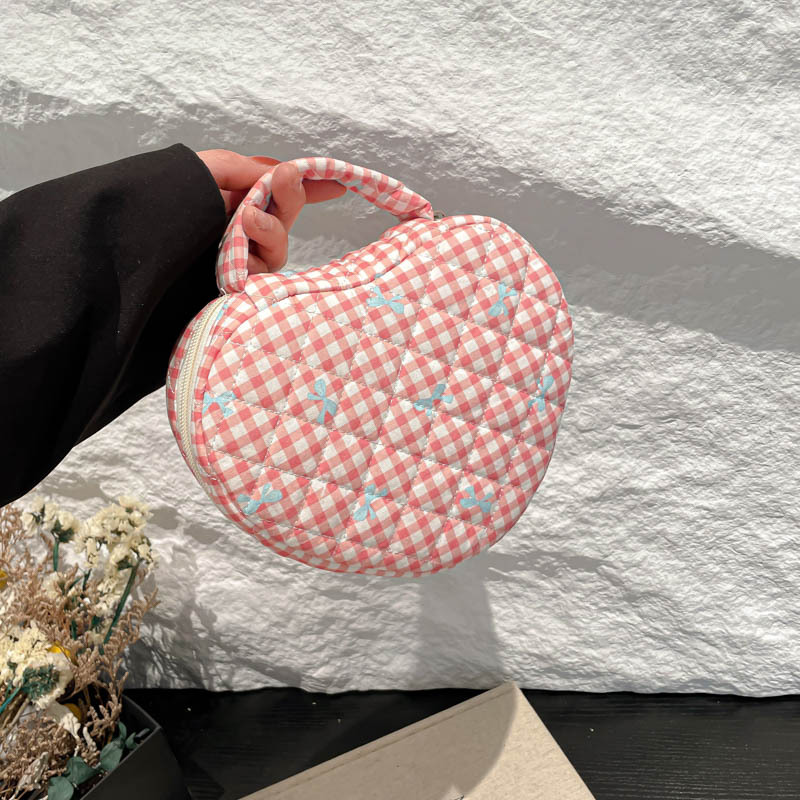 132g Weight Polyester Cotton Lining Material Sewing Thread Fashion Element Zipper Closure Type Top Handle Strap Type Cosmetic Bag Bags Type Holiday, Daily Occasion Quilted Cotton Material Plaid, Flower Pattern All Seasons Season Women's Gender Classic Style Style Heart-shaped Shape Medium Size Classic Style Plaid Flower Quilted Cotton Sewing Thread Heart-shaped Makeup Bags 12