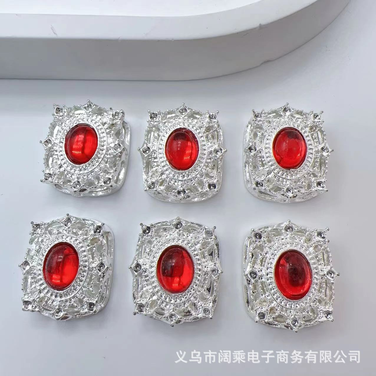 ダイヤモンドの長い方の大きい魔の箱の多い八穴のジルコニウムのdiyの手作りのビーズのブレスレットのネックレスの合金のアクセサリーのビーズの部品