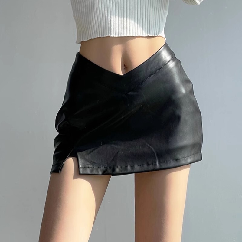 2024 Autumn and Winter Pure Desire Spice Girl Low Waist Skirt Design Sense V Waist Split Anti-running Shorts Leather Skirt Short Skirt