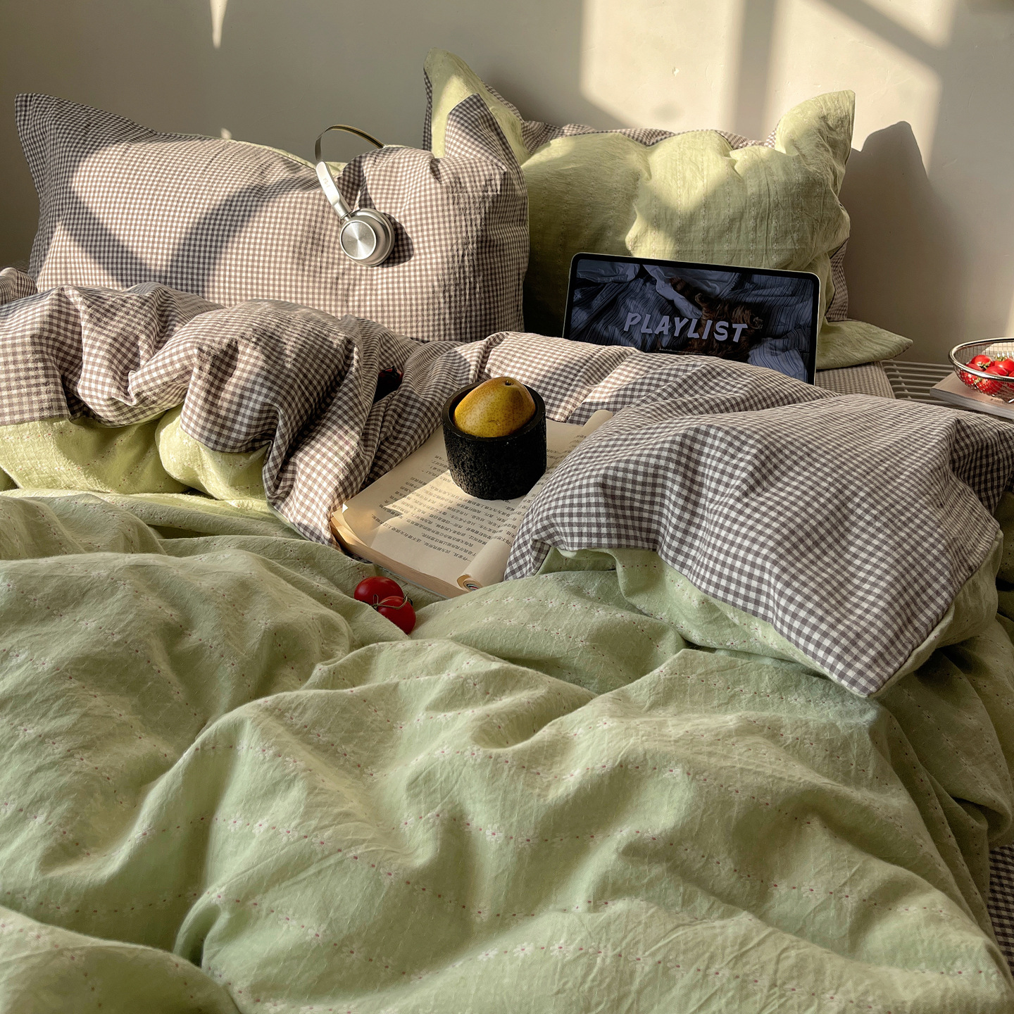 Minimalist Japanese Style Washed Cotton Bedding Set Four Pieces_voghion.com